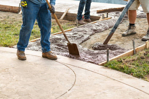 Best Concrete Pool Decks in Southmont, PA